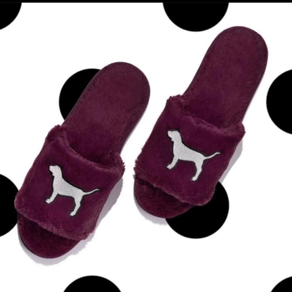 PINK Victoria's Secret fuzzy slippers